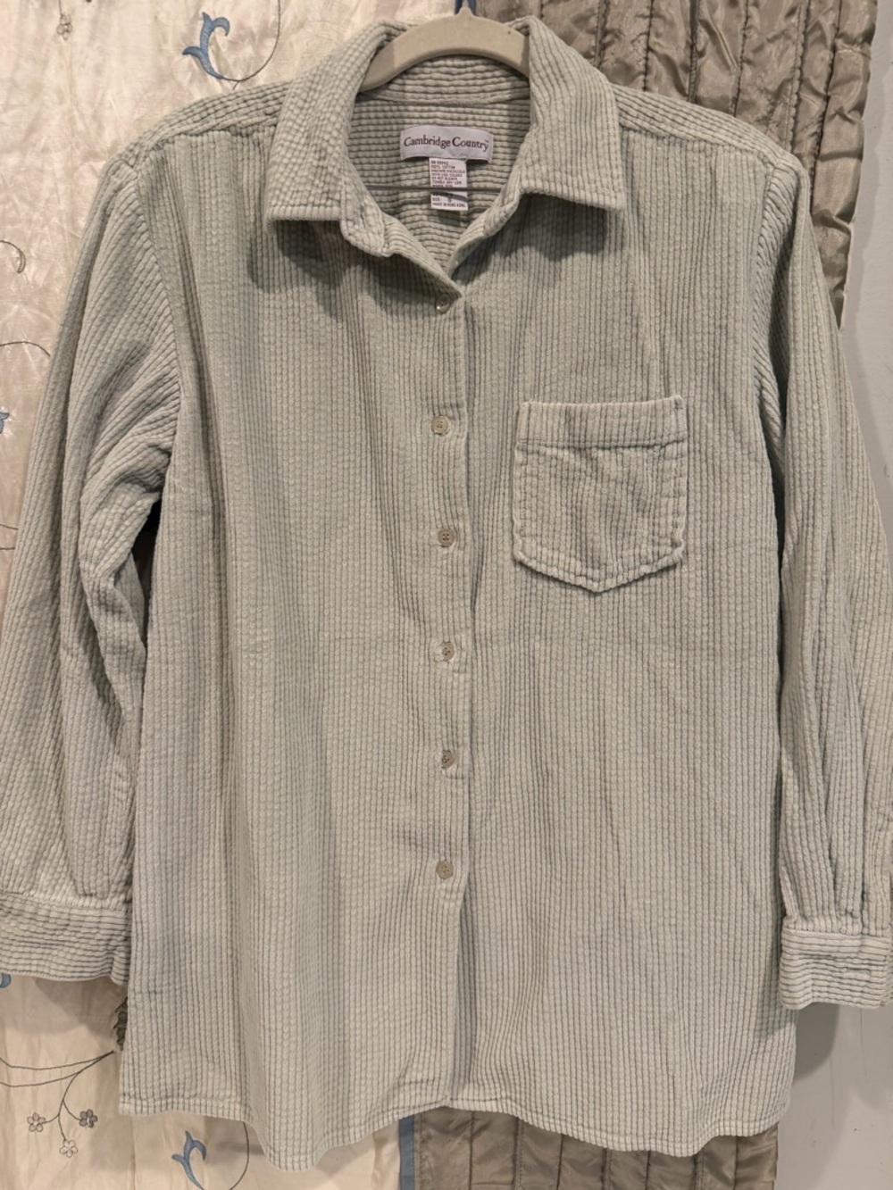 Vintage Women's Button-Front Tunic Shirt in Light Sage - Picture 4 of 5